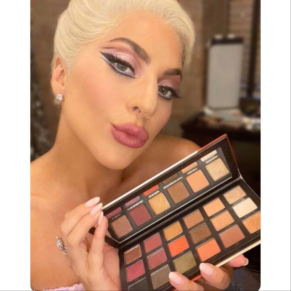 Ltd Haus Laboratories by Casa Lady Gaga LOVE FOR SALE 18 Shade Eyeshadow Palette